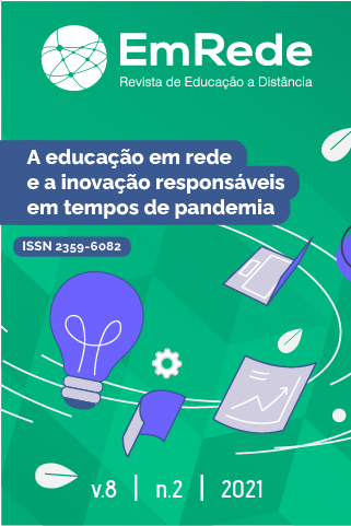 Capa da revista com o logotipo da EmRede no topo, seguida do título dessa edição: a educação em rede e a inovação responsáveis em tempos de pandemia. Indicação do volume 8, número 2 de 2021.